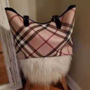 Authentic Burberry Supernova Handbag w/black strap